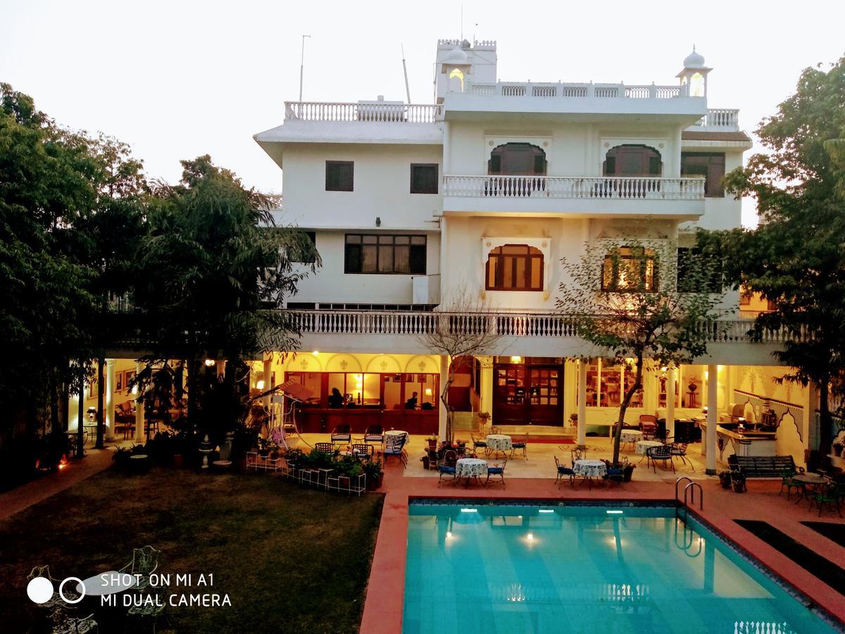 Hotel Meghniwas Jaipur Bagian luar foto