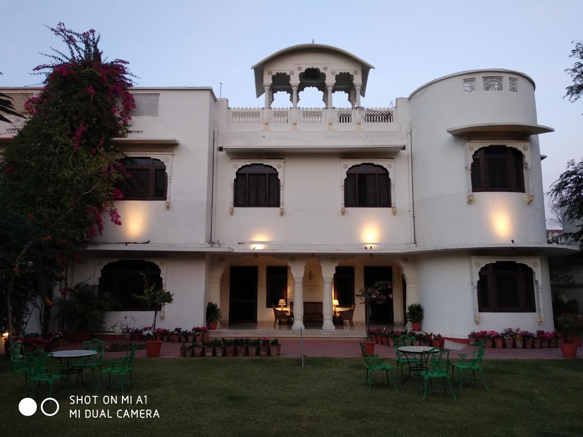 Hotel Meghniwas Jaipur Bagian luar foto