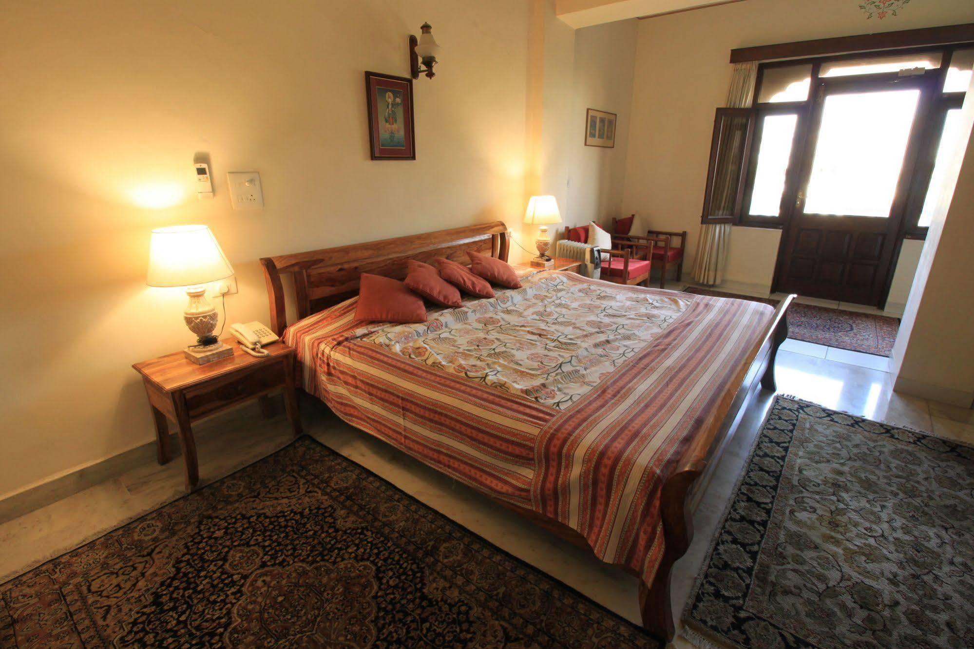 Hotel Meghniwas Jaipur Bagian luar foto